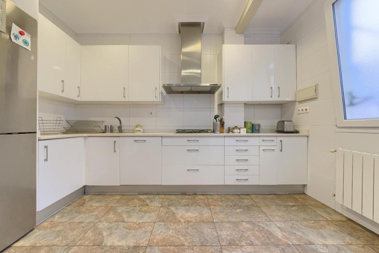 Encanto Y Confort En Calle Epalza - Tu Familia En El Corazon De Більбао Екстер'єр фото
